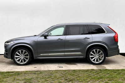 Volvo XC90 T8 AWD Plug-In Hybrid Inscription 7os aut