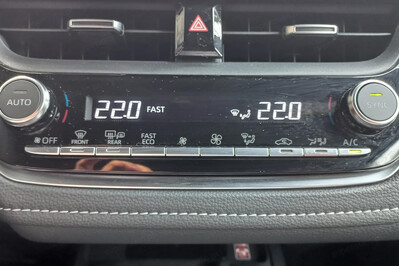 Suzuki Swace 1.8 Hybrid Elegance CVT