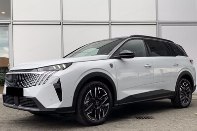 Peugeot 5008 GT 1.2 PureTech mHEV e-DCS6