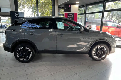 Nissan Qashqai N-Connecta Xtronic 1.3 DIG-T mHEV