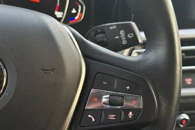 BMW Seria 3 Touring 318d Sport Line