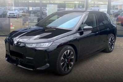 BMW iX xDrive60