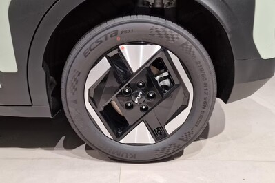 Kia EV3 81.4kWh Earth