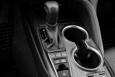 Toyota Camry 2.5 Hybrid Executive CVT