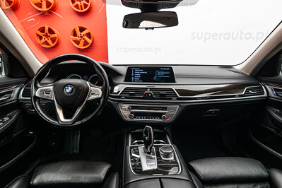 BMW Seria 7 750Li xDrive