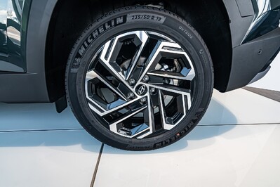 Hyundai Tucson Platinum 2WD aut 1.6 T-GDi HEV