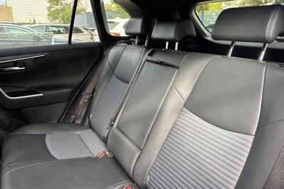 Toyota RAV4 Selection 2.5 Hybrid