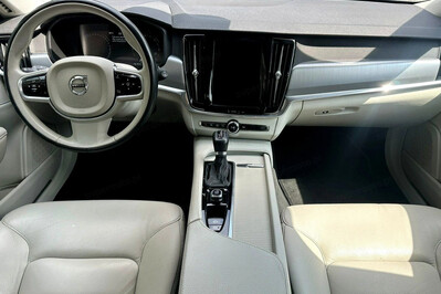 Volvo V90 D5 AWD Momentum aut