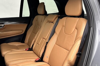 Volvo XC90 T8 AWD Plug-In Hybrid Inscription 7os aut