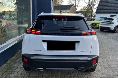 Peugeot 2008 Allure e-DCS 1.2 mHEV
