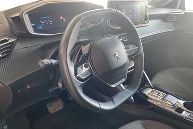Peugeot 208 1.2 PureTech Allure Pack S&S EAT8