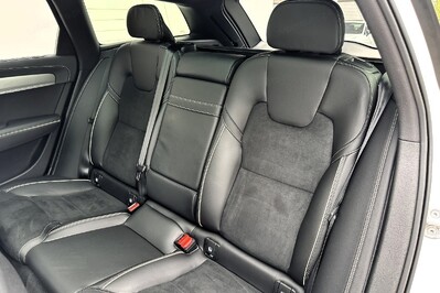 Volvo V90 T8 AWD Plug-In Hybrid R-Design aut