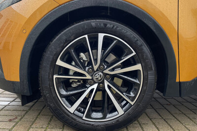 Toyota C-HR 2.0 Hybrid Executive Premiere Edition AWD