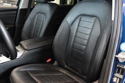 BMW Seria 3 330i Luxury Line aut