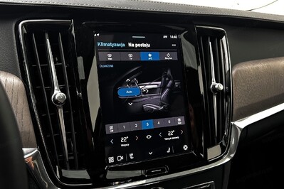Volvo S90 T8 AWD Plug-In Hybrid Ultimate Dark aut