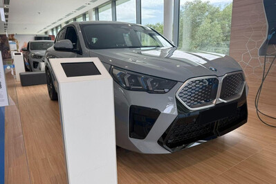 BMW iX2 eDrive20