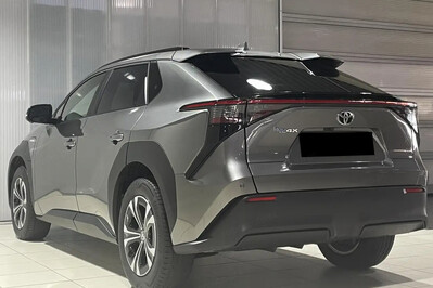 Toyota bZ4X Prestige 4x2 Electric