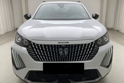 Peugeot 2008 Allure e-DCS 1.2 mHEV