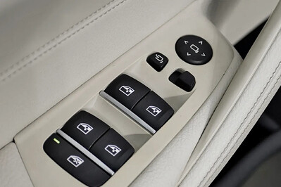 BMW Seria 5 530i GPF xDrive Luxury Line sport-aut