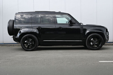Land Rover Defender 110 D300 X-Dynamic HSE