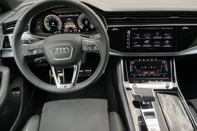 Audi Q8 55 TFSI e PHEV quattro Tiptronic