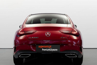 Mercedes CLA 220 4-Matic AMG Line 8G-DCT