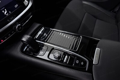 Volvo V60 T8 AWD Plug-In Hybrid Momentum