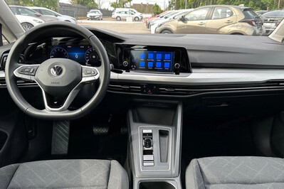 Volkswagen Golf 1.5 TSI Life DSG