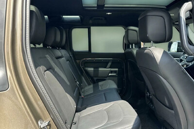 Land Rover Defender 110 3.0 D300  X-Dynamic HSE