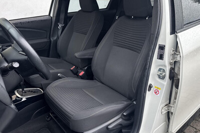 Toyota Yaris Hybrid 100 Selection