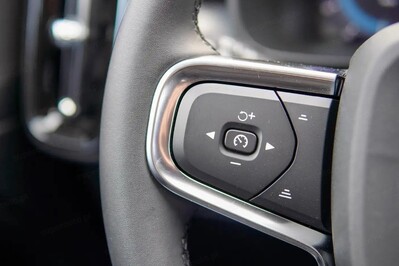 Volvo XC40 B3 Plus Dark