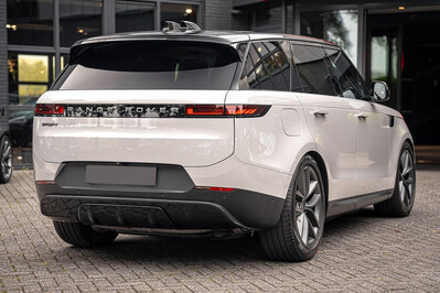 Land Rover Range Rover Sport D250 SE