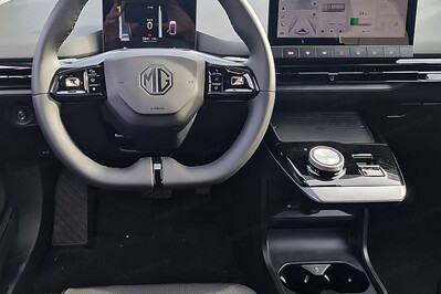 MG 4 77kWh Luxury Long Range
