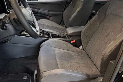 Volkswagen Golf Style 1.5 eTSI mHEV DSG