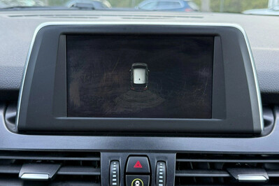 BMW Seria 2 216d aut