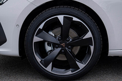 Cupra Leon 1.5 eTSI DSG