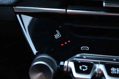 Peugeot 208 GT e-DCS6 1.2 mHEV