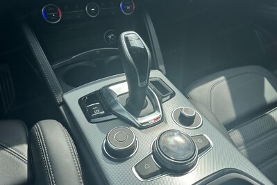 Alfa Romeo Stelvio Turbo Veloce Q4