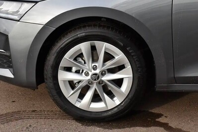 Skoda Octavia Selection 1.5 TSI mHEV DSG