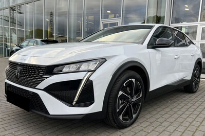 Peugeot 408 Allure e-DCS 1.2 mHEV