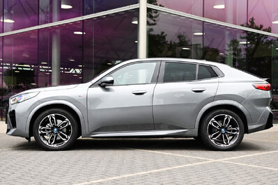 BMW iX2 eDrive20