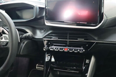 Peugeot 2008 GT e-DCS 1.2 mHEV
