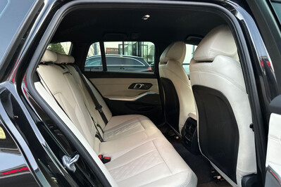 BMW Seria 3 Touring 330e xDrive M Sport