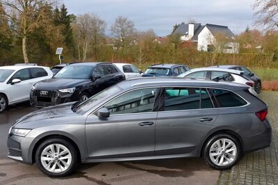 Skoda Octavia Selection 1.5 TSI mHEV DSG