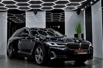 BMW Seria 5 530e xDrive Luxury Line aut