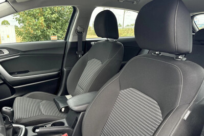 Kia Ceed 1.5 T-GDI M