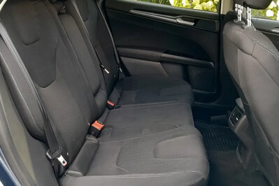 Ford Mondeo 2.0 Hybrid Titanium