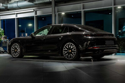 Porsche Panamera 4 E-Hybrid