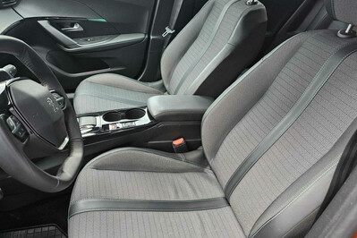 Peugeot 2008 1.2 PureTech Allure S&S EAT8