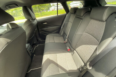 Toyota Corolla 1.8 Hybrid Style
